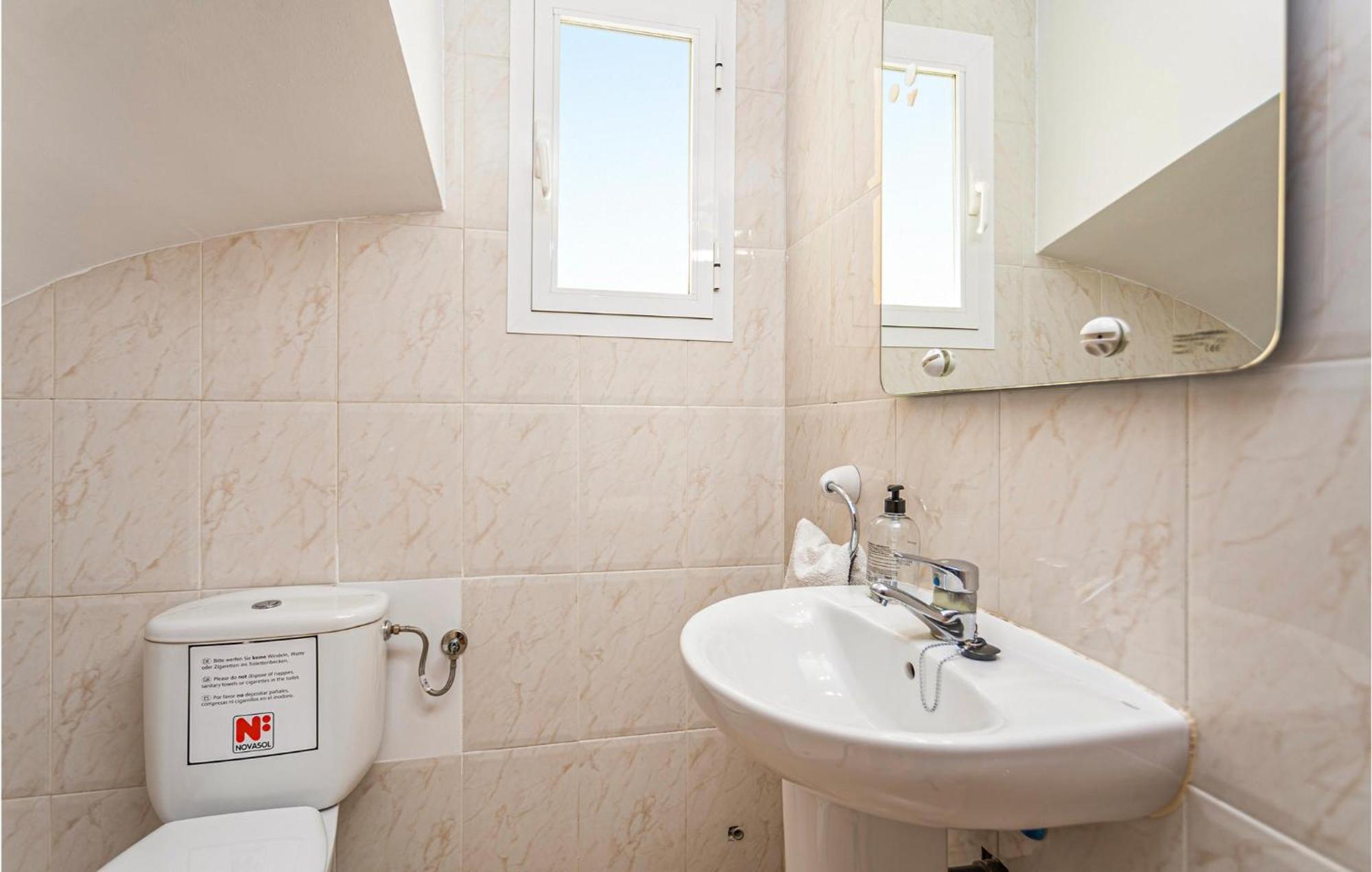 4 Bedroom Beautiful Home In Alcudia Port de Alcudia  Bagian luar foto