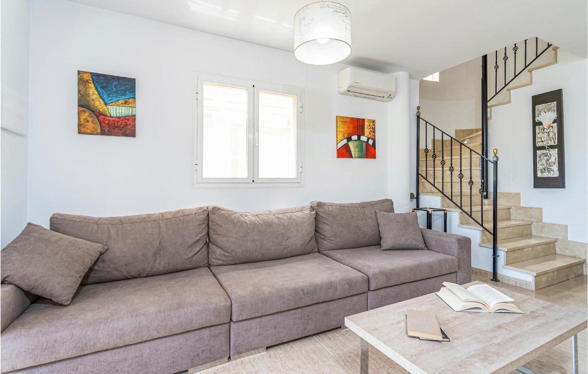 4 Bedroom Beautiful Home In Alcudia Port de Alcudia  Bagian luar foto