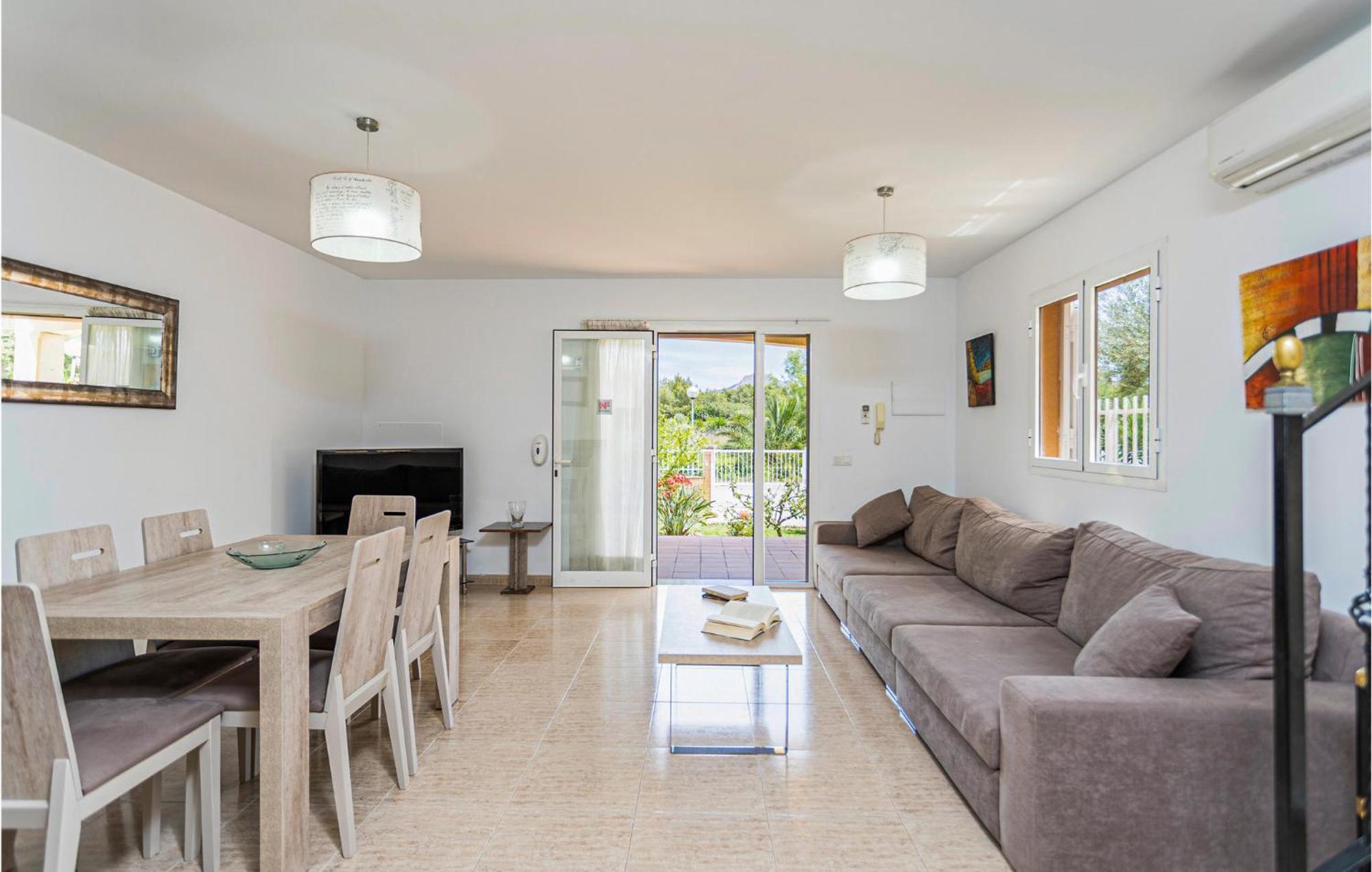 4 Bedroom Beautiful Home In Alcudia Port de Alcudia  Bagian luar foto