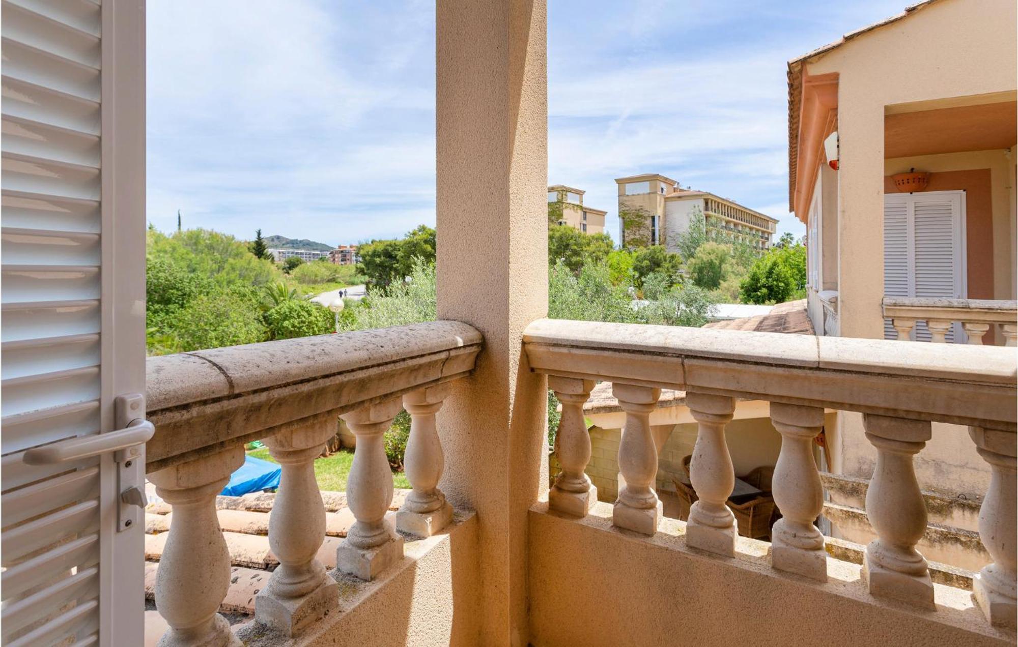 4 Bedroom Beautiful Home In Alcudia Port de Alcudia  Bagian luar foto