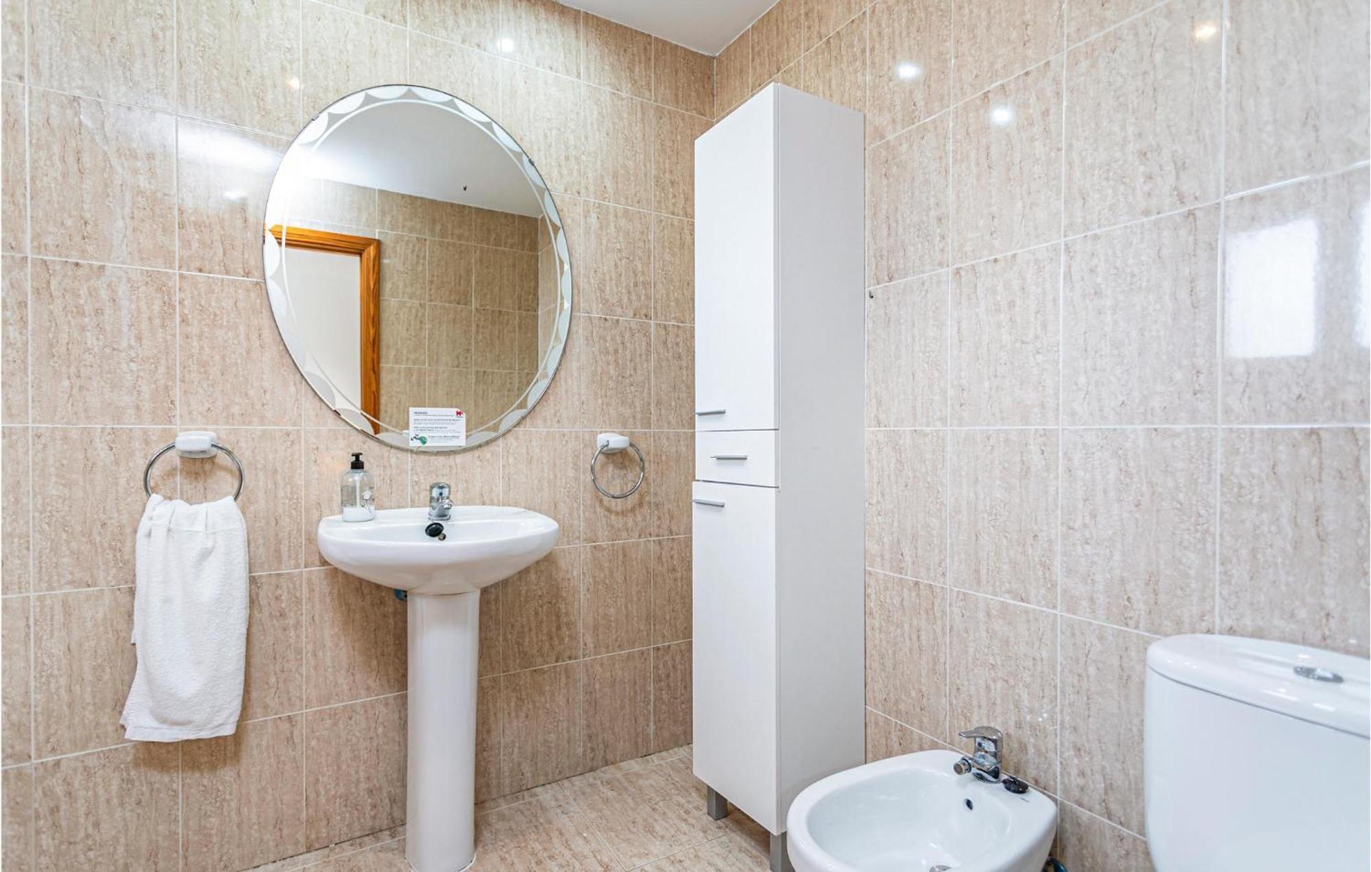 4 Bedroom Beautiful Home In Alcudia Port de Alcudia  Bagian luar foto